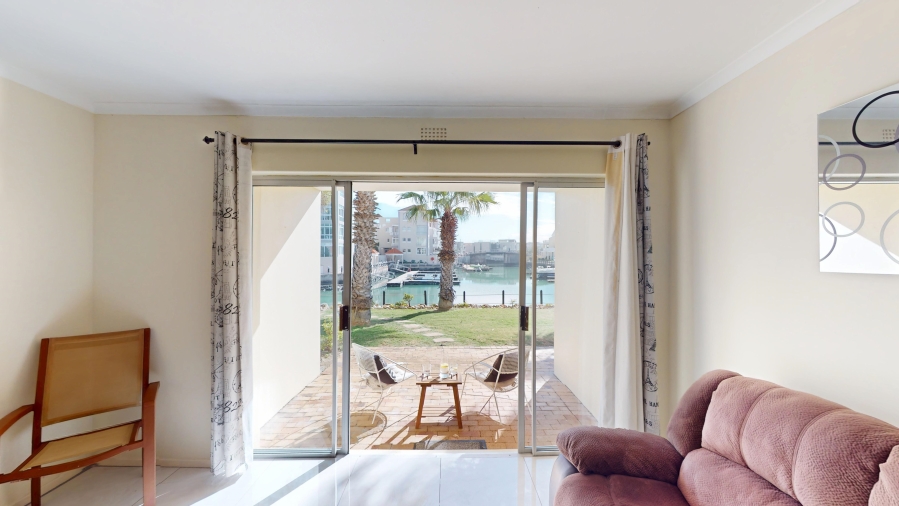 2 Bedroom Property for Sale in Harbour Island Western Cape